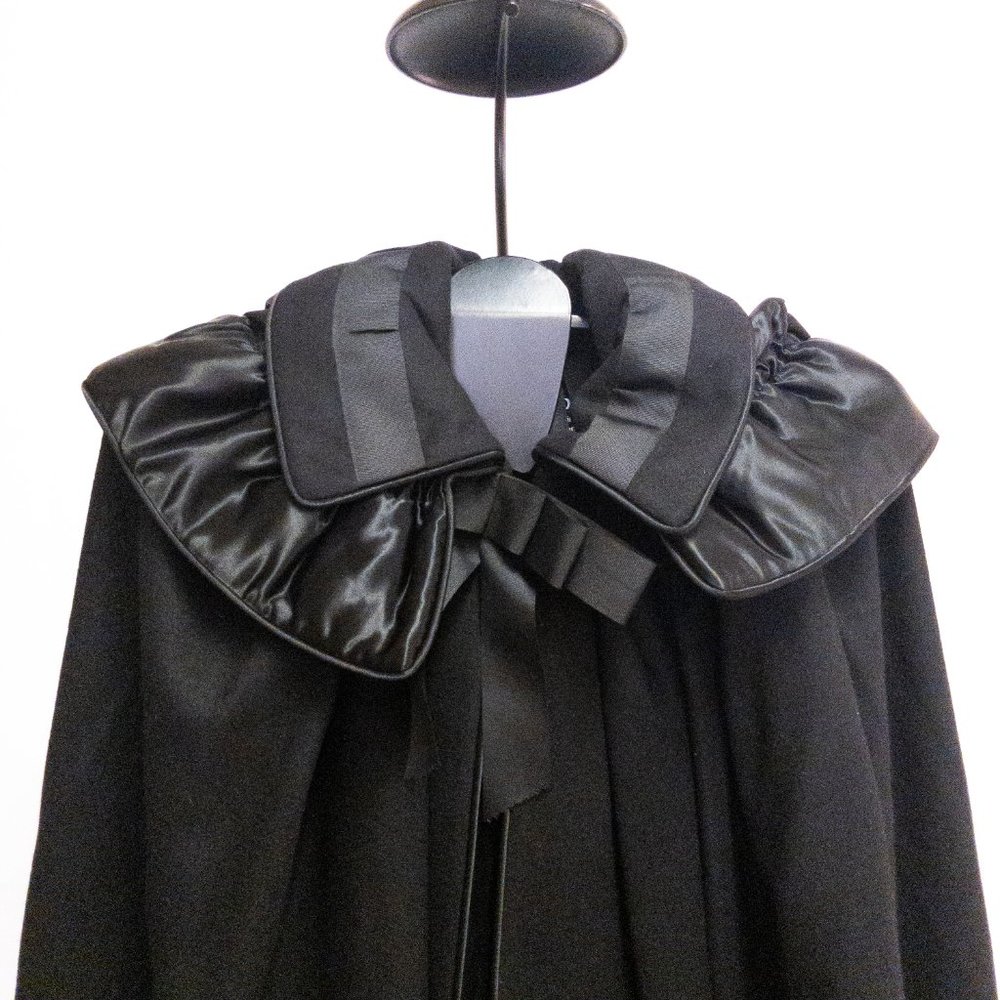 RARE IRISH VINTAGE WOOL CLOAK - Picture 3 of 14